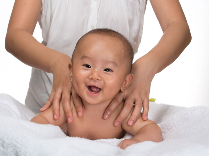 Baby Massage: Tips And Benefits Baby Massage: Tips And Benefits